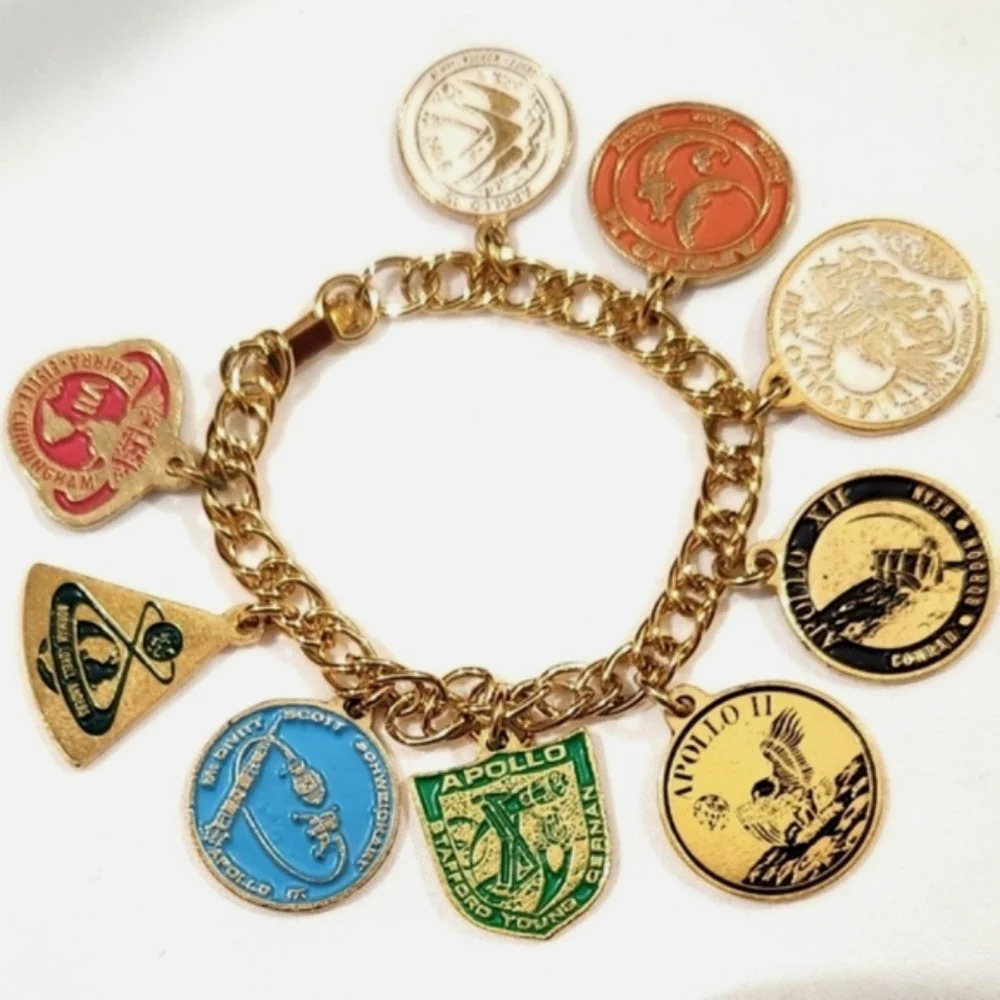 Rare Authentic Vintage NASA Charm Bracelet Apollo Moon Mission Astronauts Names